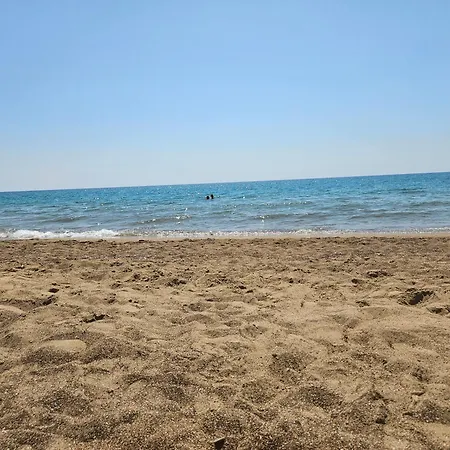 Traditional Stone House 100sqm - 8min Drive To Sandy *