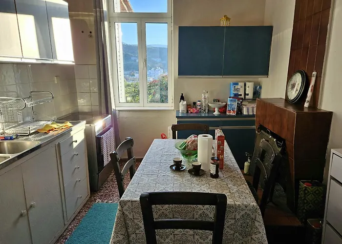 Traditional Stone House 100sqm - 8min Drive To Sandy 別荘