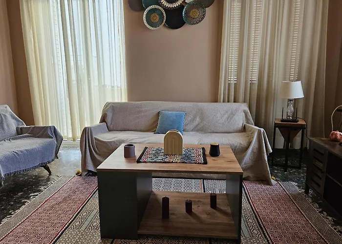 Cozy Traditional Stone House - Peaceful Stay Near Sandy Beach Сasa de vacaciones *