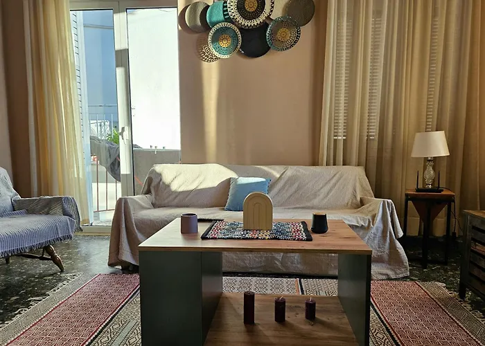 Дом отдыха Traditional Stone House 100sqm - 8min Drive To Sandy