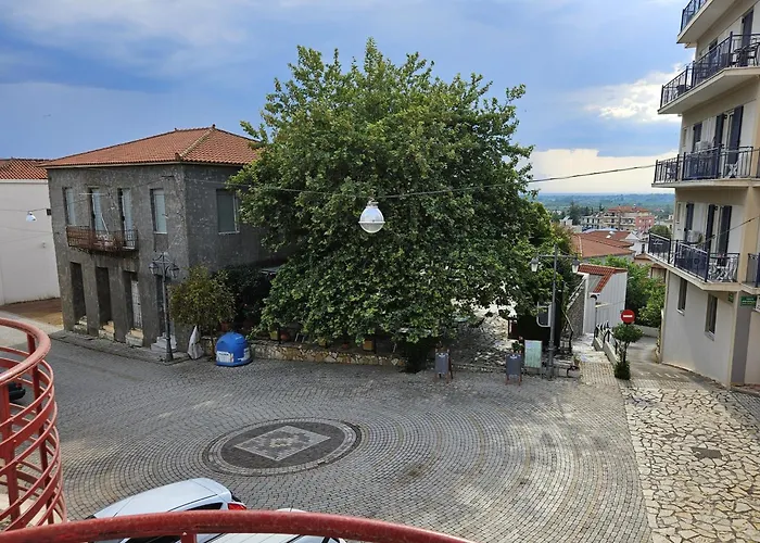 Дом отдыха Traditional Stone House 100sqm - 8min Drive To Sandy